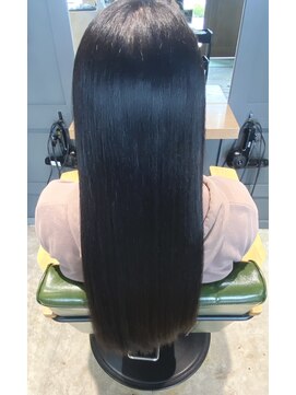 トリニティ(trinity) 艶髪自然なストレート・お手入れ楽・オイルストレート【豊見城】