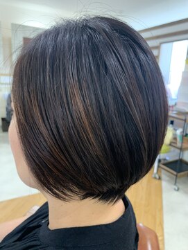 ヘアー グリース(hair GREASE) 軽めショート