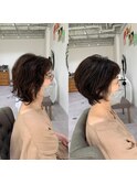 癖毛を活かしたふんわりショートボブ