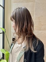 ビュートリアム265(BEAUTRIUM 265)&nbsp;ミディアムレイヤー/レイヤーカット/ハイライト/ベージュ/銀座
