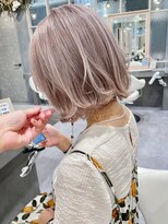 ラベルムバイエーケー(La Belleme by AK)&nbsp;ホワイトベージュ♪