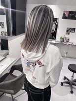 キング(K!ng) 縮毛矯正髪質改善ハイライトレイヤーカット枚方美容室エクステ