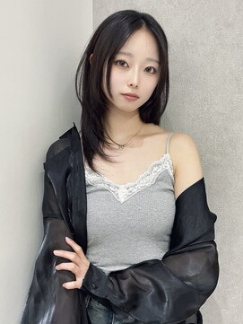 ジーナ 福岡天神(Zina) 韓国レイヤーカット/ミディアムレイヤー/Zina福岡天神