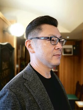 ダウバーバーショップ 表参道(DAU BARBER SHOP) アイロンパーマ 理容室 バーバー リクルート ビジネスマン 短髪