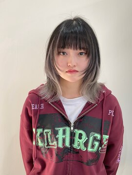 サクラ オモテサンドウ(SAKURA) フェイスフレーミングホワイトグレー/ブリーチありカラー/表参道