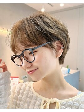 サンドハーツギンザ(sand Hearts ginza) メガネが映える こなれショート