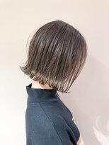 リタ(Lita)&nbsp;切りっぱなしボブ ことりベージュ 前下がり　似合わせカット