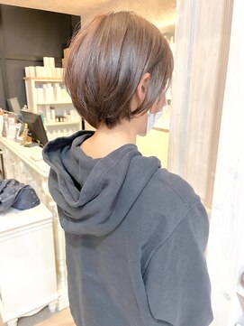 キャアリー(Caary) 福山市美容室Caary人気似合わせカットかわいい丸みショート