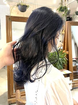 ニュウニュウ(NIU NIU) 透明感ブルーブラック