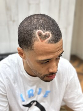 ヨシザワインク プレミアム 横浜 桜木町店(YOSHIZAWA Inc. PREMIUM) ラブアンドピーススキンフェードバーバーデザインスタイル