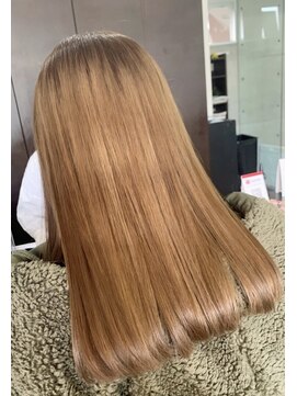 ニーゼロゼロナナ(2007) 髪質改善トリートメント