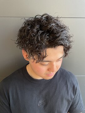 ニアウ 伊勢崎連取店(Niau) メンズベリーショートツイストスパイラルパーマ