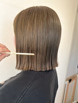 テューア ヘア ガーデン(tua hair garden) ぱつっとボブ