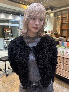 ヒカリス 中崎店(HIKARIS) ホワイトカラー/ハイトーンカラー/ダブルカラー/大阪梅田