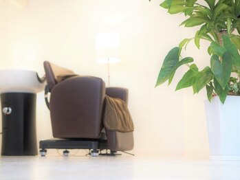 ラトゥーア ヘアデザイン(la tua HAIR DESIGN)の写真/ダメージケアに特化したヘッドスパが自慢のサロン！癒し空間で頭皮から美しく健康な髪に＊