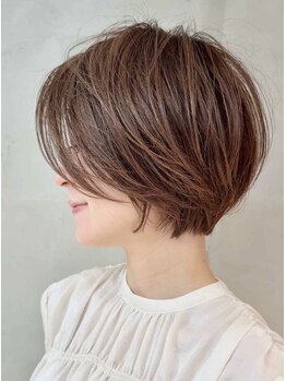 サラ(SARA)の写真/毛髪診断で髪癖・骨格を見極める！トリートメントケアと合わせた扱いやすい美フォルムショートを提案◎