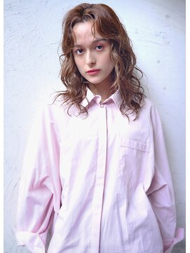 ロイジー(roijir) roijirイルミナインナーカラーxスパイラルxセンシュアルショート