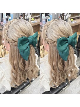 ヘアセット アリエス 新宿駅前店(aries) 編みかちゅハーフアップ