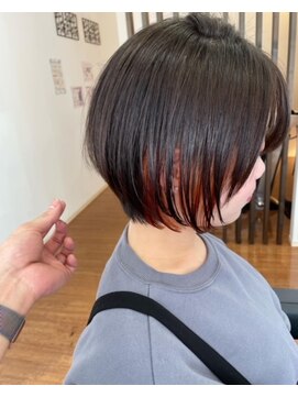 エントランスデパーチャー(ENTRANCE DEPARTURE) 【YuKuRu  HAIR  FACTORY 】横顔美人ショート