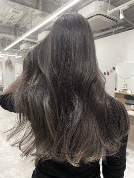 アヴァンス 京橋店(AVANCE) 暗さと透明感を出したアッシュグレージュ@京橋