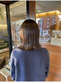 切りっぱなし×グレージュ