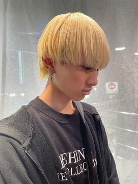 ヘアーアンドメイク ビス(HAIR&MAKE bis) ブリーチ2回からつくる！抜きっぱなしブロンド