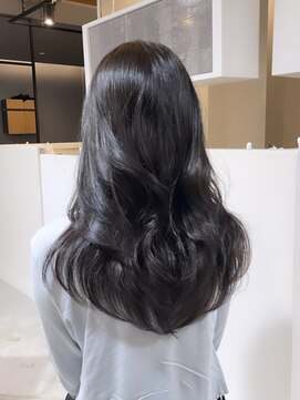 ライリー(riley) 透けるグレージュ×レイヤーカット