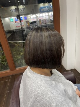 ラボア(La'BOA) ショートボブ×ハイライト×アッシュグレージュ