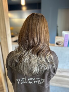 シアン(CYAN) ビーチベージュグラデーション