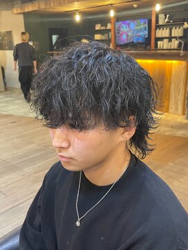 ミオ ベガ(Mio'' VEGA) 【波巻きパーマ×マッシュウルフ】