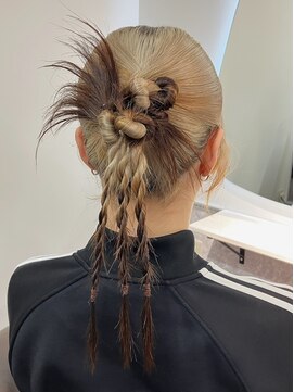 アフィナー 新宿(Afinar) Y2Kヘアアレンジ