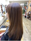 艶と手触り◎縮毛矯正後の髪質改善ストレート