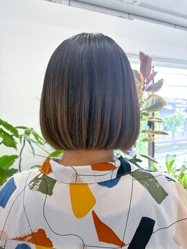 ハウル(HOWL) 切りっぱなしボブ