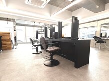 暖かみのある、初めてでも緊張しにくい落ち着いた空間です【浦安/葛西/南行徳/行徳/レイヤー/ボブ】