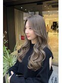 透明感グレージュロング