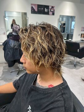 メンズサロン キング 高槻店(Men’s salon K!ng) 波巻きツイストスパイラルパーマ/フェザーパーマ/眉毛/メンズ