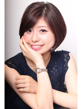 バイロン(VAIRON) 女子アナ風ショートボブ