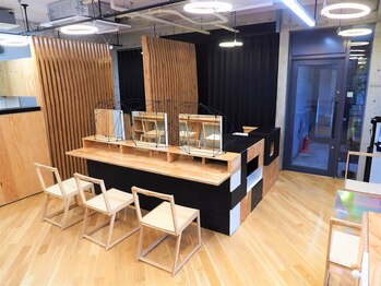 ヘアカラー専門店　Colors Labo　仙川店