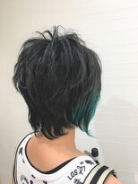 クラシア(Cracia)&nbsp;前下がりショート×パステルブルー