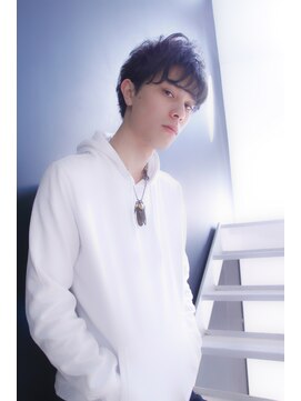 ブーケ(BOUQUET) サイドパートショート・ソフトツーブロック・フェザーマッシュ