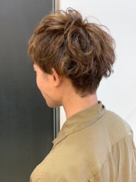 カール 鶴川店(K：R) ツーブロック×３Ｄアッシュ