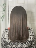 【河野有希】白髪ぼかしの濃厚ミルクティ