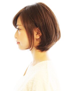 レウナ 外苑前(Reuna) 30代40代大人可愛いボブ　丸みが可愛いボブスタイル