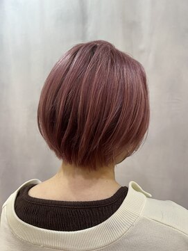 オーストヘアジジ(Aust hair Gigi) モテ可愛小顔ショート！<ハイトーンピンクカラー>
