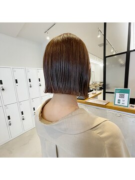 サンド 大阪梅田(sand) @eri_sand_  ショートヘア/大人ガーリー/モードヘア/大阪梅田駅]