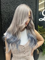 ラピス 大宮(Lapis)&nbsp;ホワイト×ブルーグラデーション♪