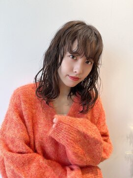 ホロ(hollo) ミディアムニュアンスパーマ　ルーズパーマ　ニュアンスカール