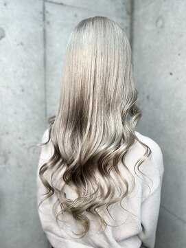 ガナンシア 横浜本店(ganancia) シルバーブロンド