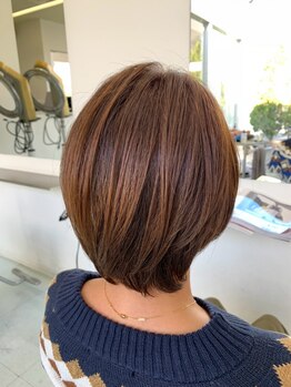 アン(un)の写真/お客様の魅力を引き出すヘアサロン♪雰囲気やニュアンスのある大人ショートは≪un≫にお任せください◎