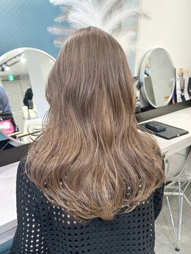 ロイス 神宮前(ROIS) ミルクティーベージュ/ダブルカラー/ケアブリーチ/ハイトーン